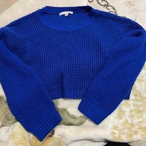 Sweater crop top